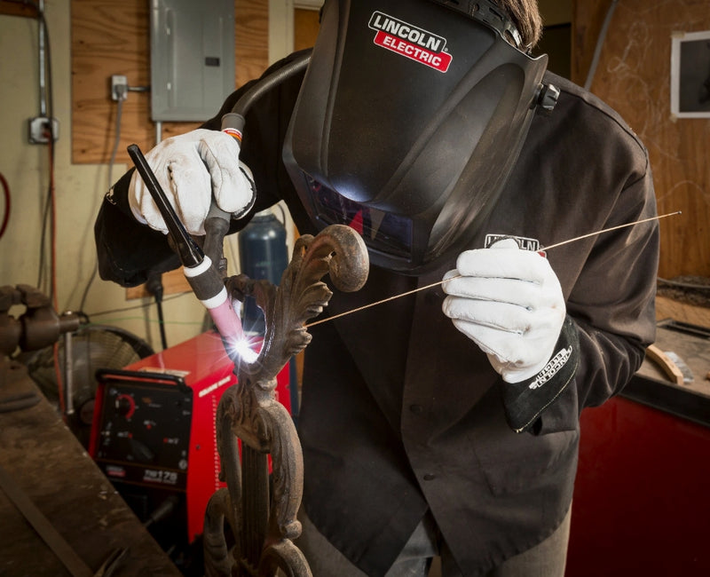 Lincoln Traditional Cloth Welding Jacket - Steel and Pipes Inc.